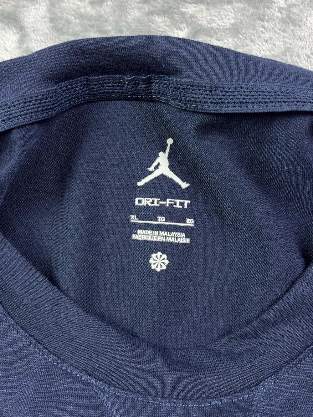 Michigan Wolverines Air Jordan Jumpman Dri-Fit T-Shirt Size XL Blue Maize Trim